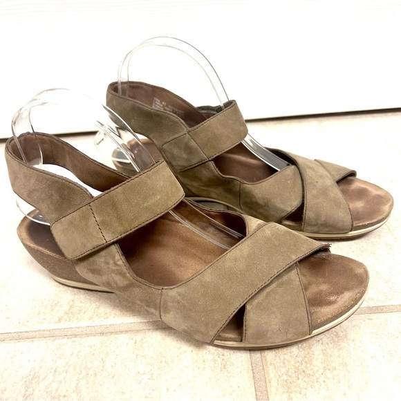 Dansko Women’s Sharla Tan Slingback Wedge Sandal Size 41 EU 10.5 US preppy comfy - Picture 3 of 9
